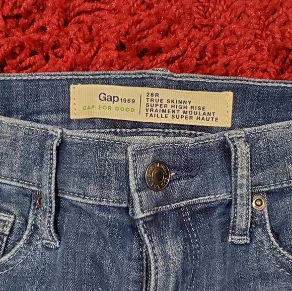 Gap Jeans - Picture 2 of 2